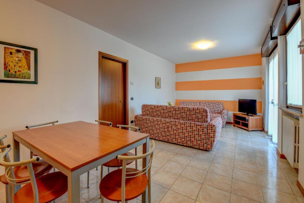 Residence Meridiana Peschiera del Garda Exteriör bild