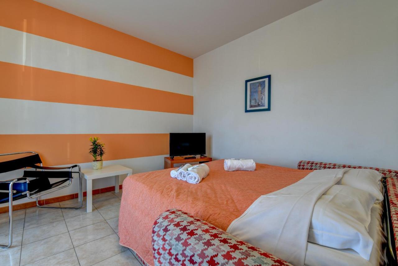Residence Meridiana Peschiera del Garda Exteriör bild