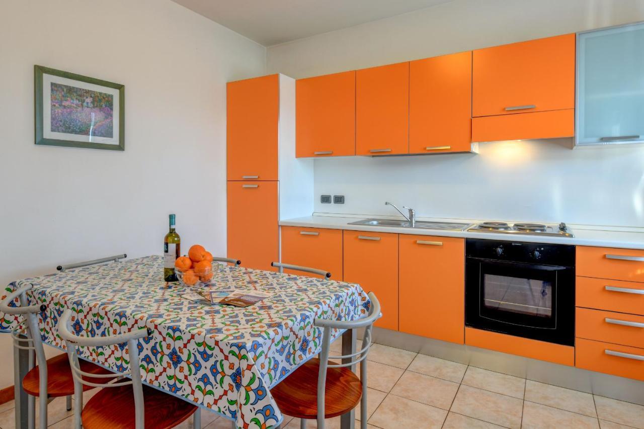 Residence Meridiana Peschiera del Garda Exteriör bild