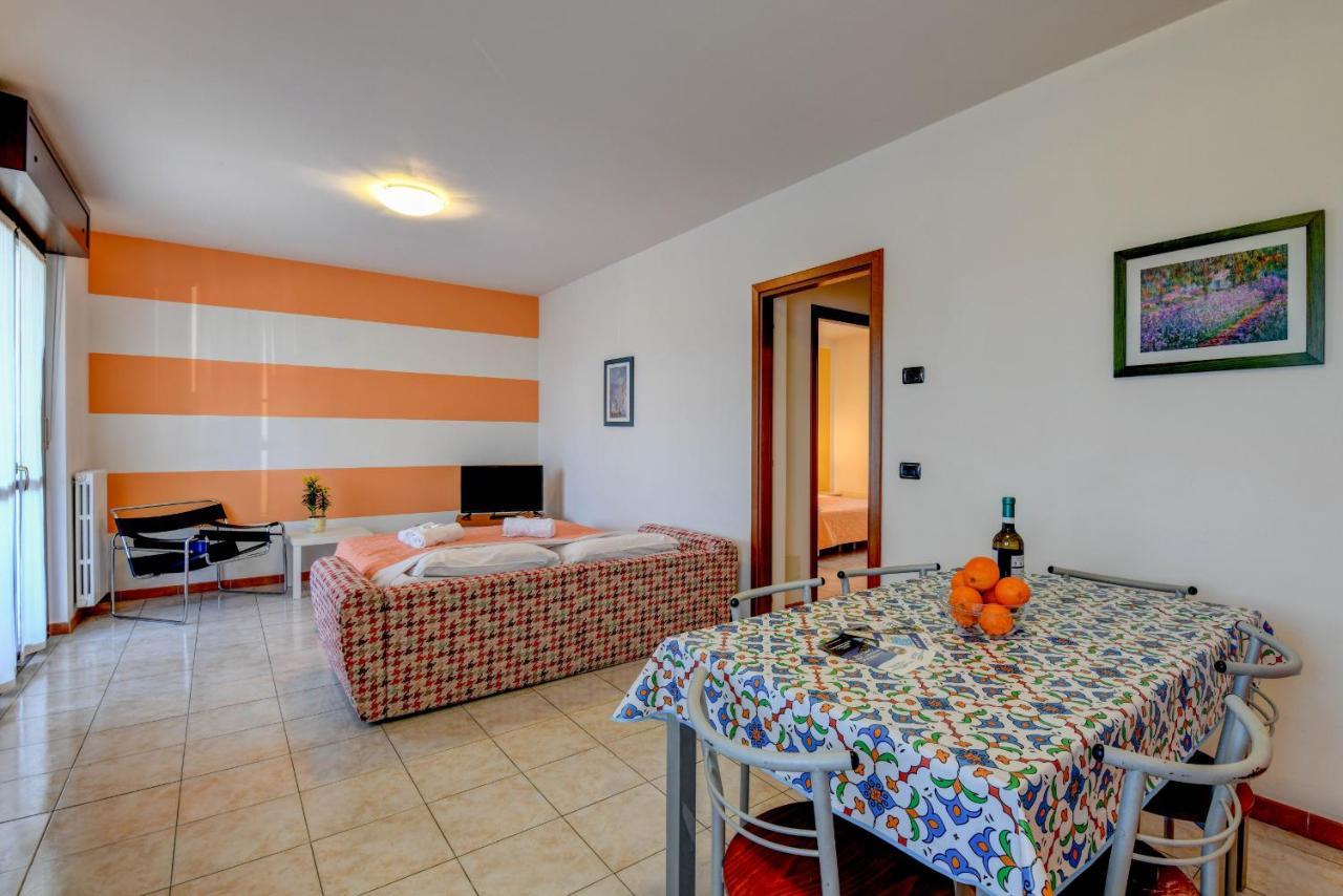 Residence Meridiana Peschiera del Garda Exteriör bild